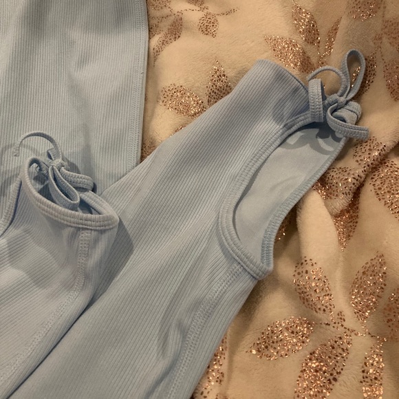 Nike Baby Blue High Waisted Yoga Pants - Picture 3 of 4